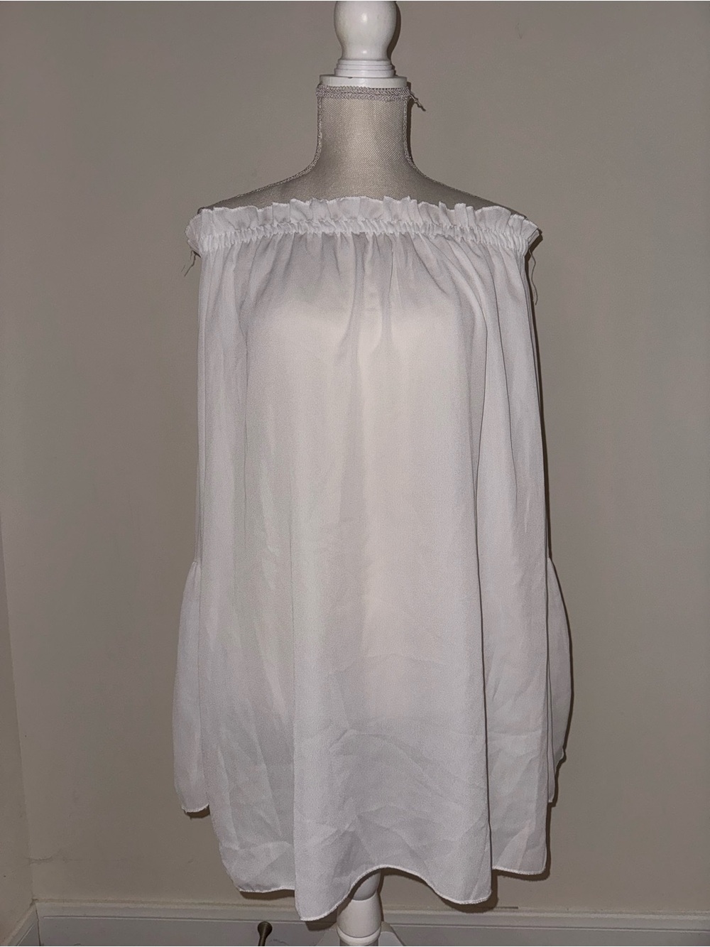 JCPenney White Off-Shoulder Peasant Blouse